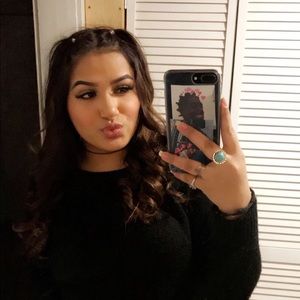 Meet your Posher, Alize